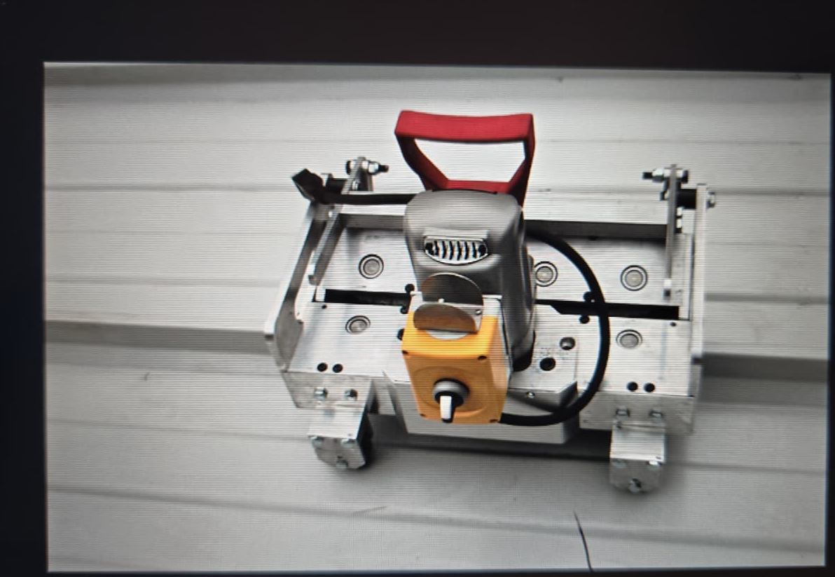 Mechanical seamer